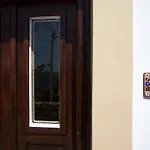 Chic & Modern With Swim Access Ferienhaus *