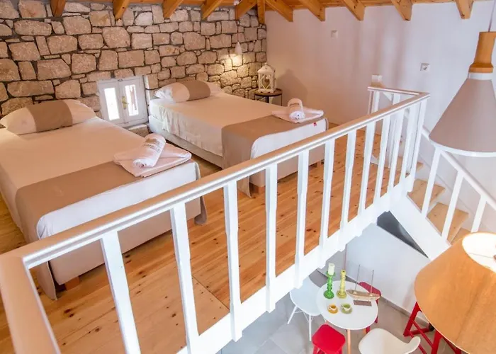 Chic & Modern With Swim Access Case de vacanță Chalki Town