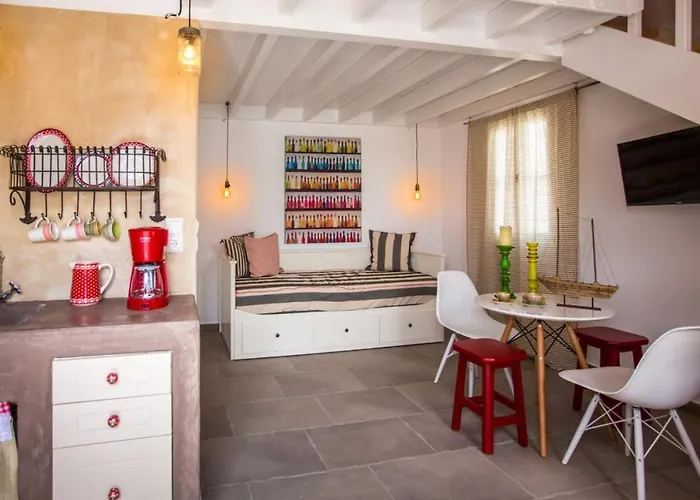 Chic & Modern With Swim Access Feriehus *