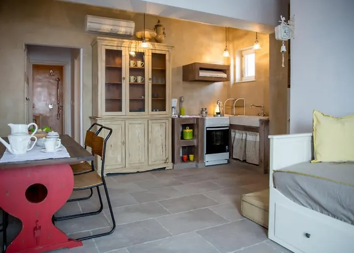 Feriehus Chic & Modern With Swim Access Chalki Town