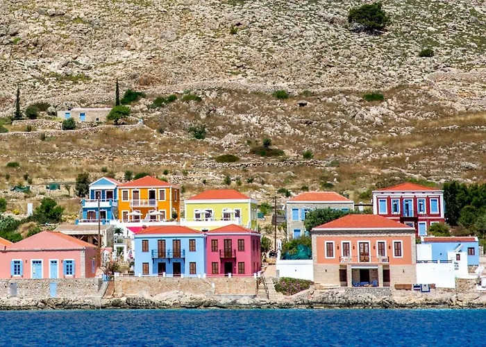 Chic & Modern With Swim Access